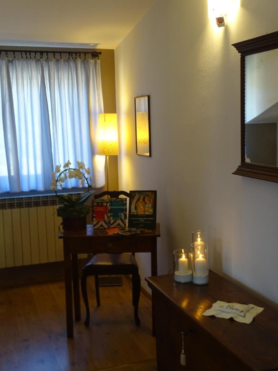 La Casa Di Clara Bed and Breakfast Esine Eksteriør billede