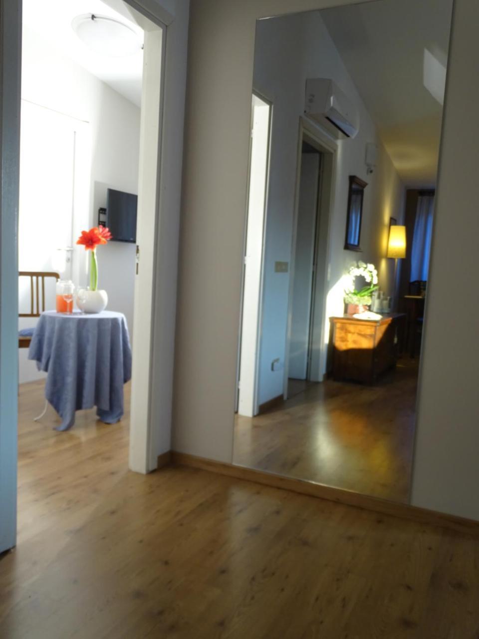 La Casa Di Clara Bed and Breakfast Esine Eksteriør billede
